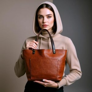 کیف چرمی کلاسیک طرح گلدونی